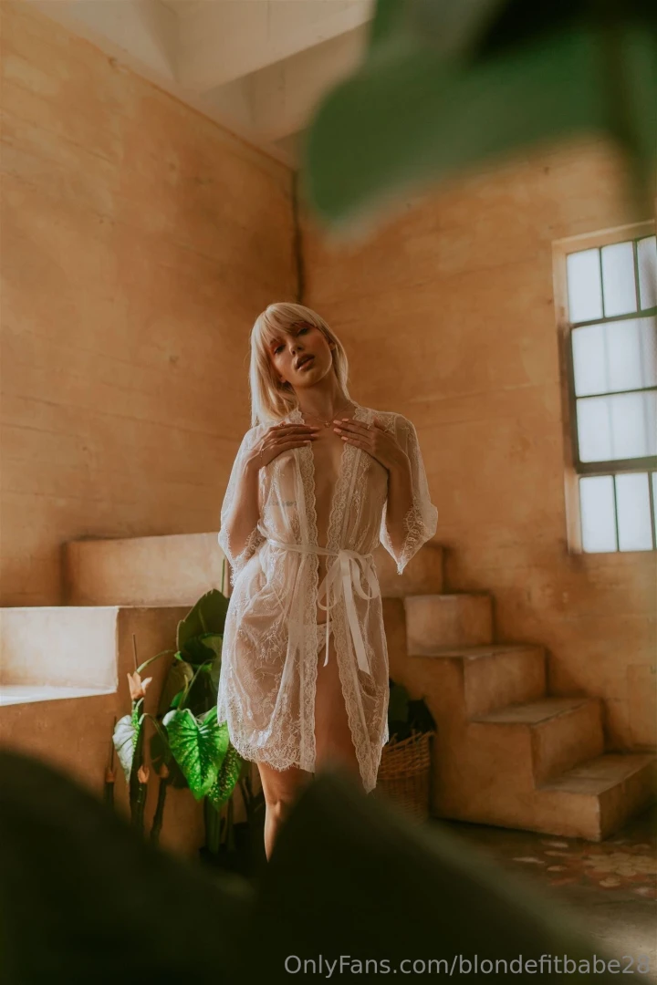 Too hot to scroll past part 8 