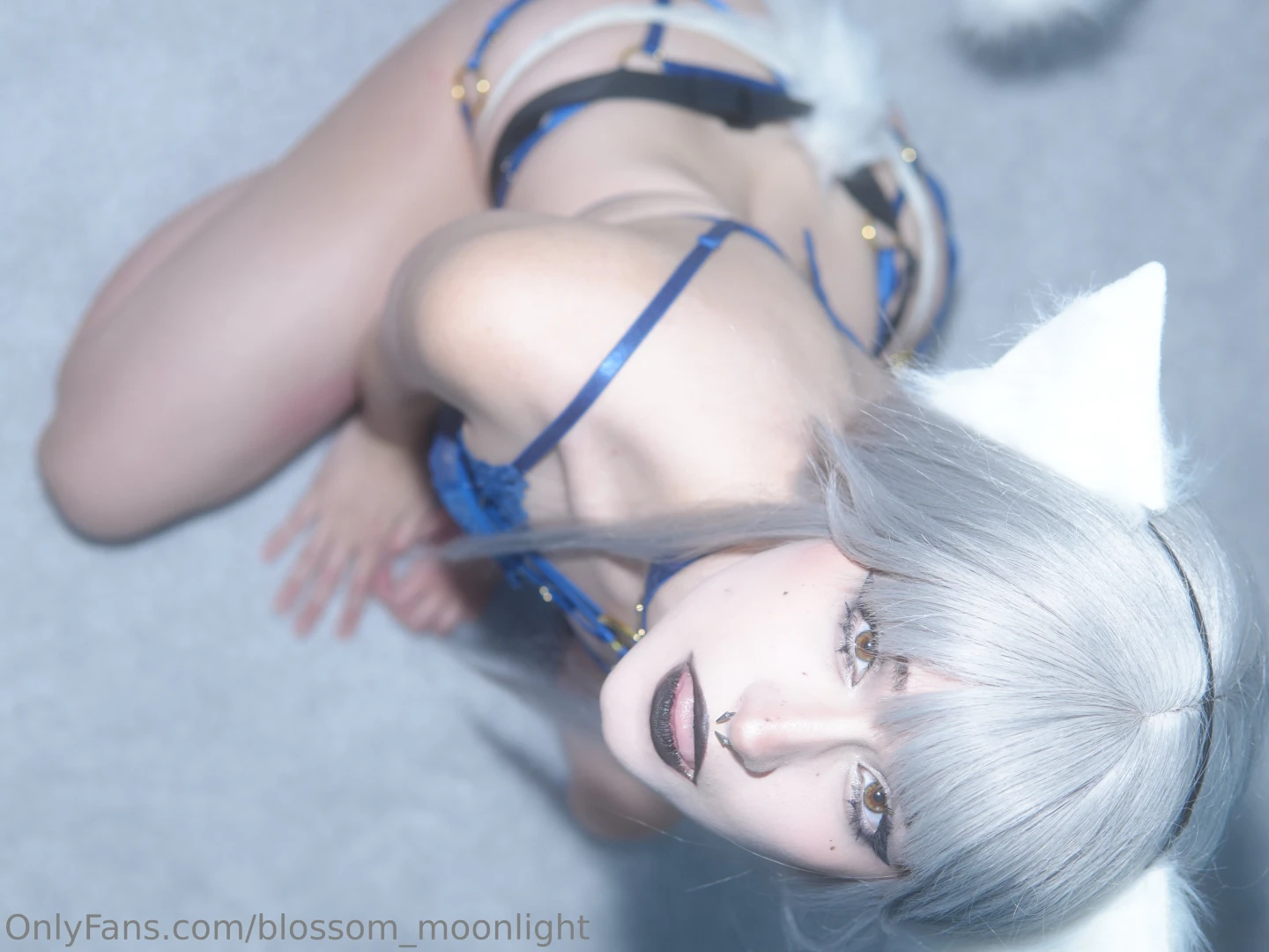 Kitty girl 33 