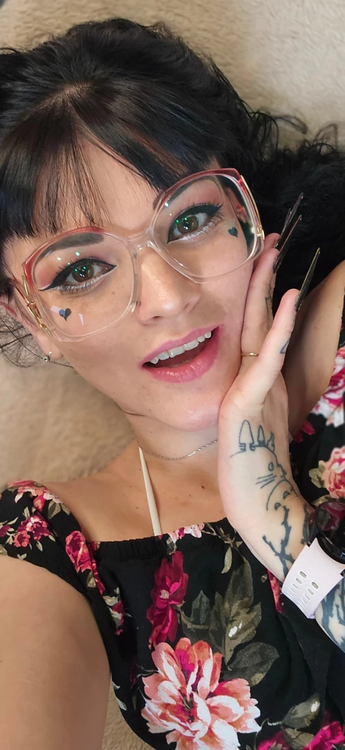 Tuesday anya is much more kawaii and much less goth lol and how do we part 5 