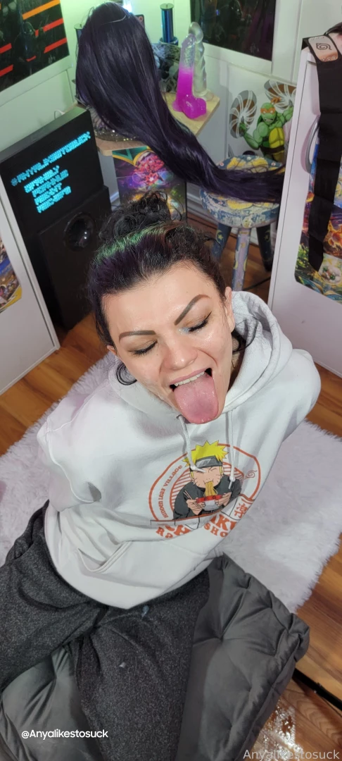 Sneak peek at the end of a video i just did for you special people cum 