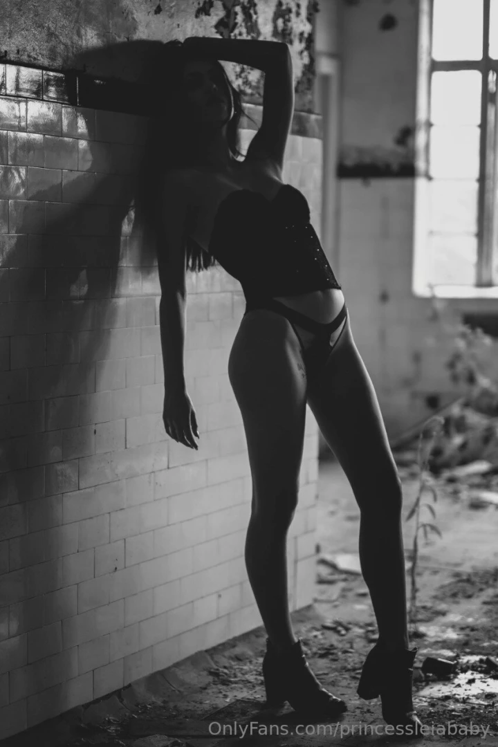 Photoset wednesday one of my favourite sets this moody set is so sexy part 3 