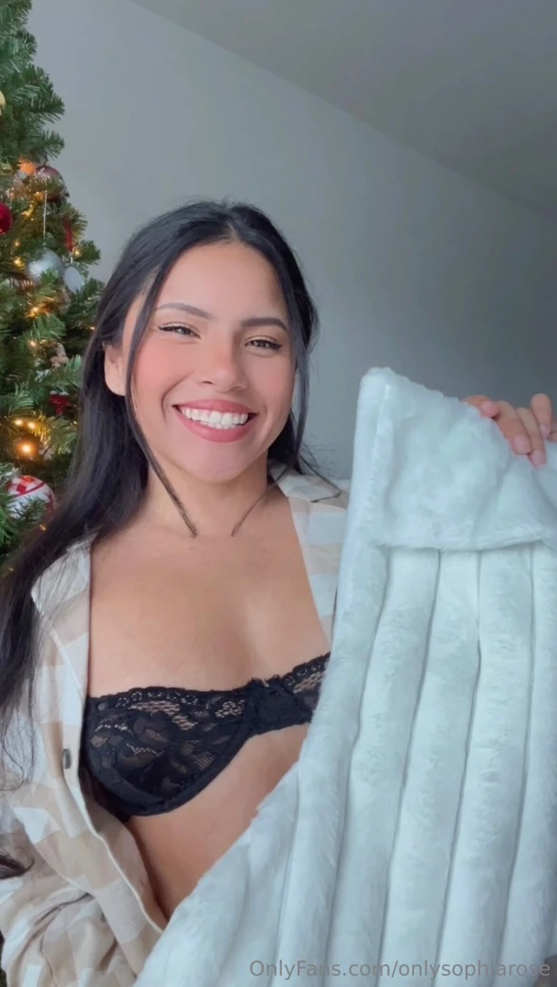 New christmas bundle - guess the size of the dildo that s in my 
