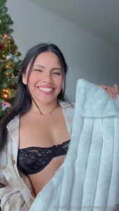 New christmas bundle - guess the size of the dildo that s in my