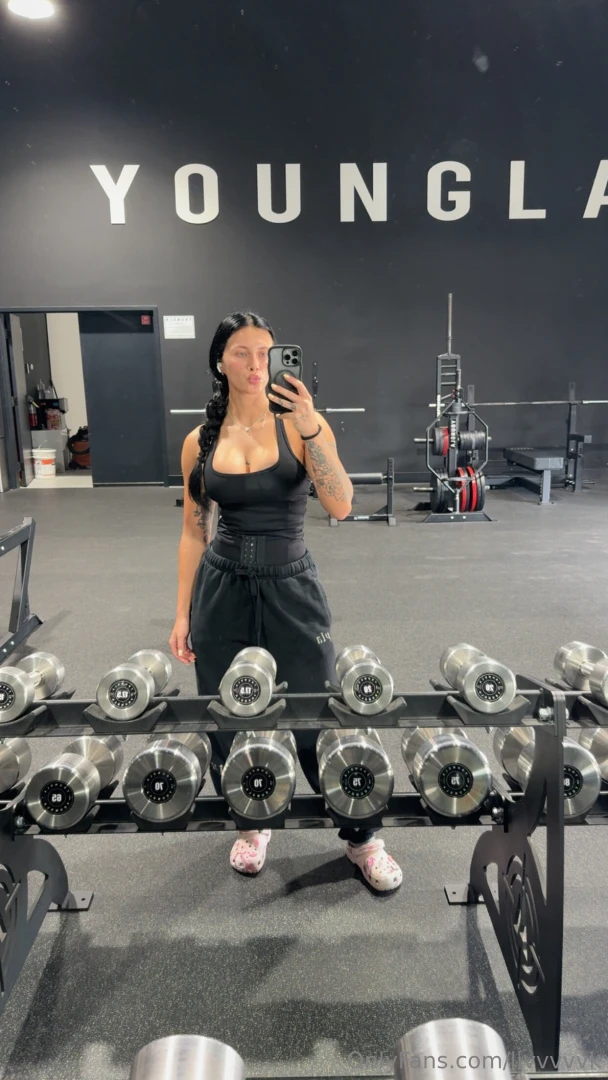 Who needs a gym buddy part 2 