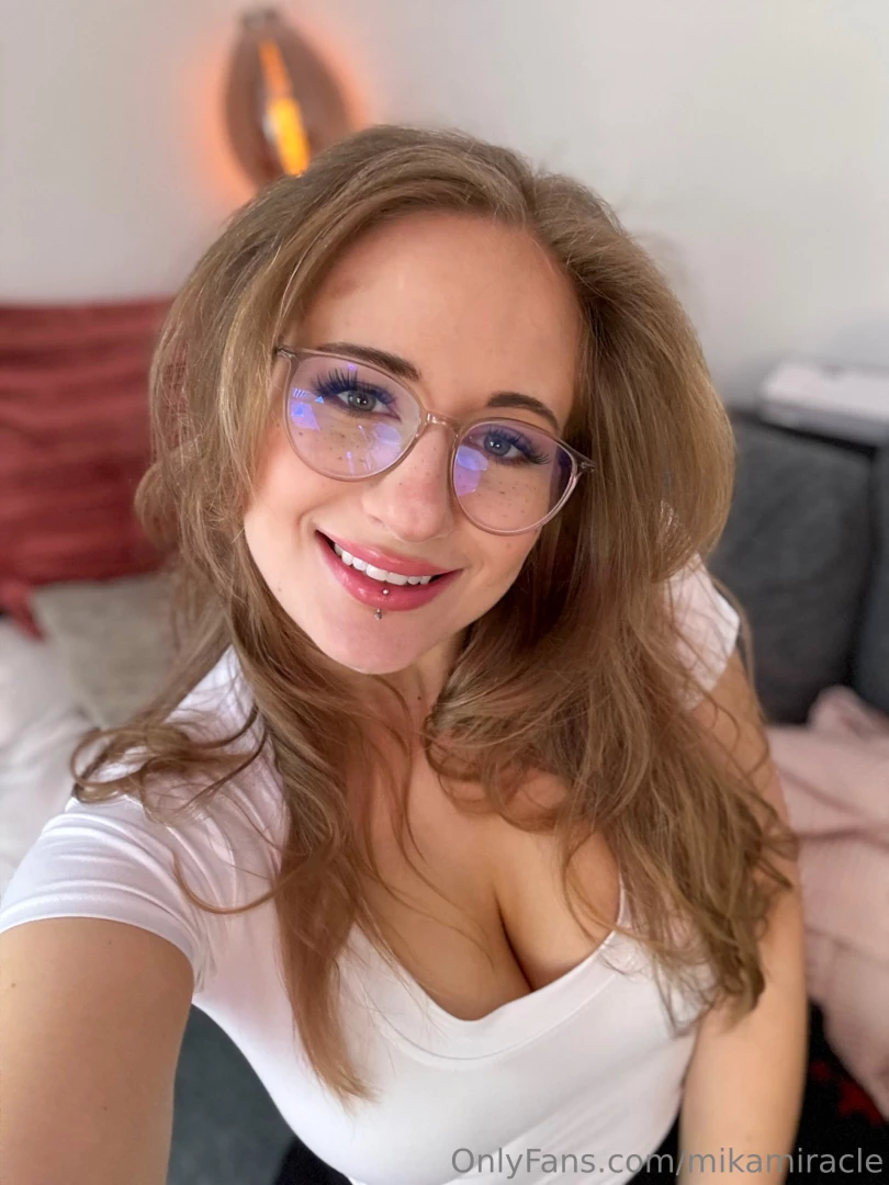 Hi meine lieben ich wollte mich mal wieder melden ihr habt die letzten part 1 