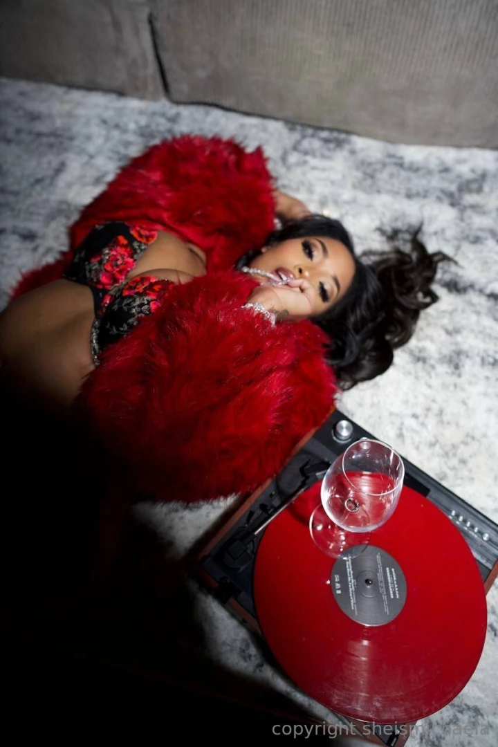 This tight and juicy booty is begging for something long and hard send 