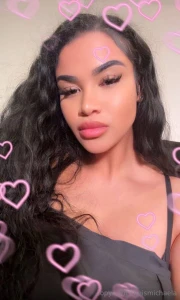 Sweet smile filthy mind