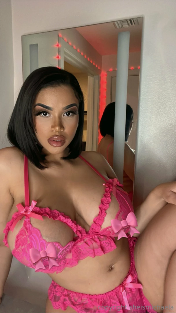 sheismichaela - I know you secretly wanna fuck me 