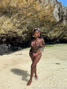 Tell me you never wanna loose me ebony ass black vacay