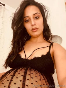 Her pregnant amyrafayth boobs are full of milk are you ready to get part 2