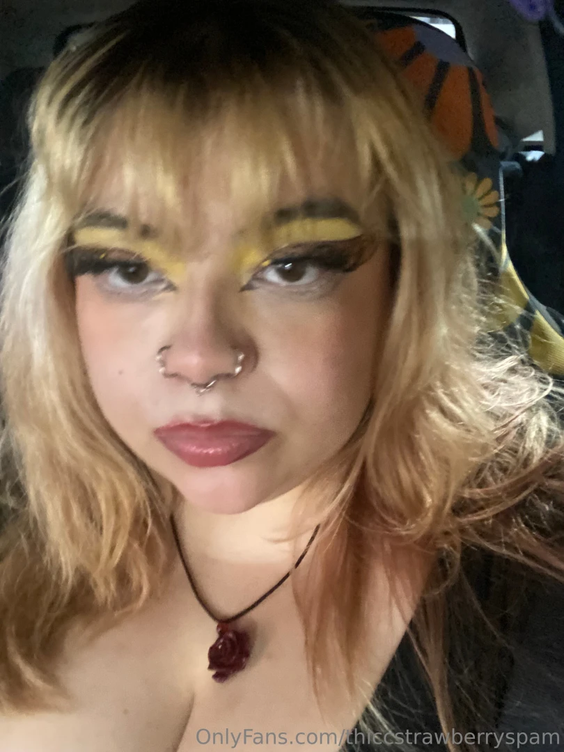 You re really not going to sub to my paid of thiccstrawberry it s only part 4 