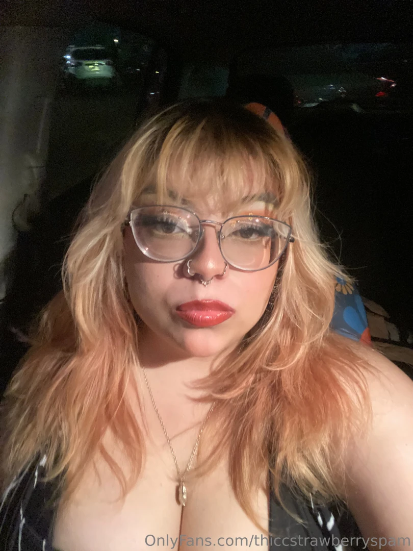 You re really not going to sub to my paid of thiccstrawberry it s only 