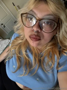 Dm me for customs lmk what you wanna seeeee