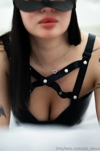 Today i m feeling generous no blur no limits just my body my gaze my