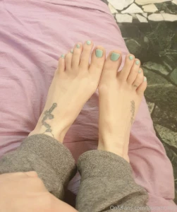 Btw i made a pedicure part 1