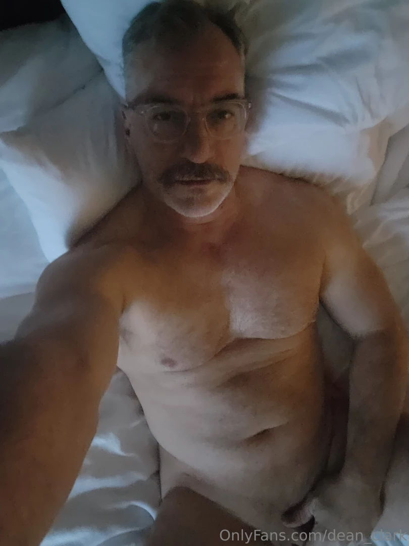 Come stay the weekend and cuddle with me 