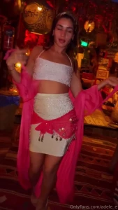 Do i look like an oriental lady and where does it look better - on the