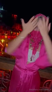 Do i look like an oriental lady and where does it look better - on the part 1