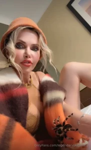 Addicted to some love