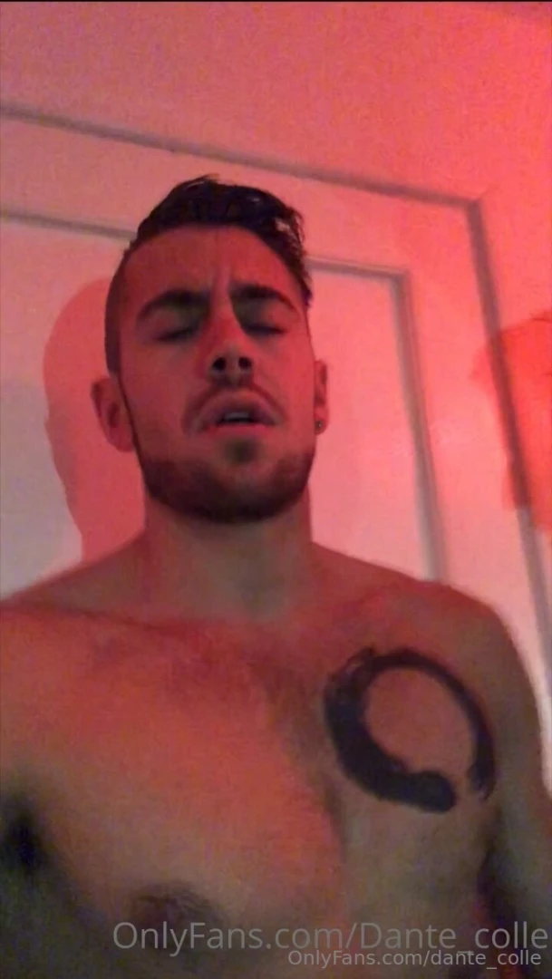 An hour of sexting for you and i and all you have to do is tip under 