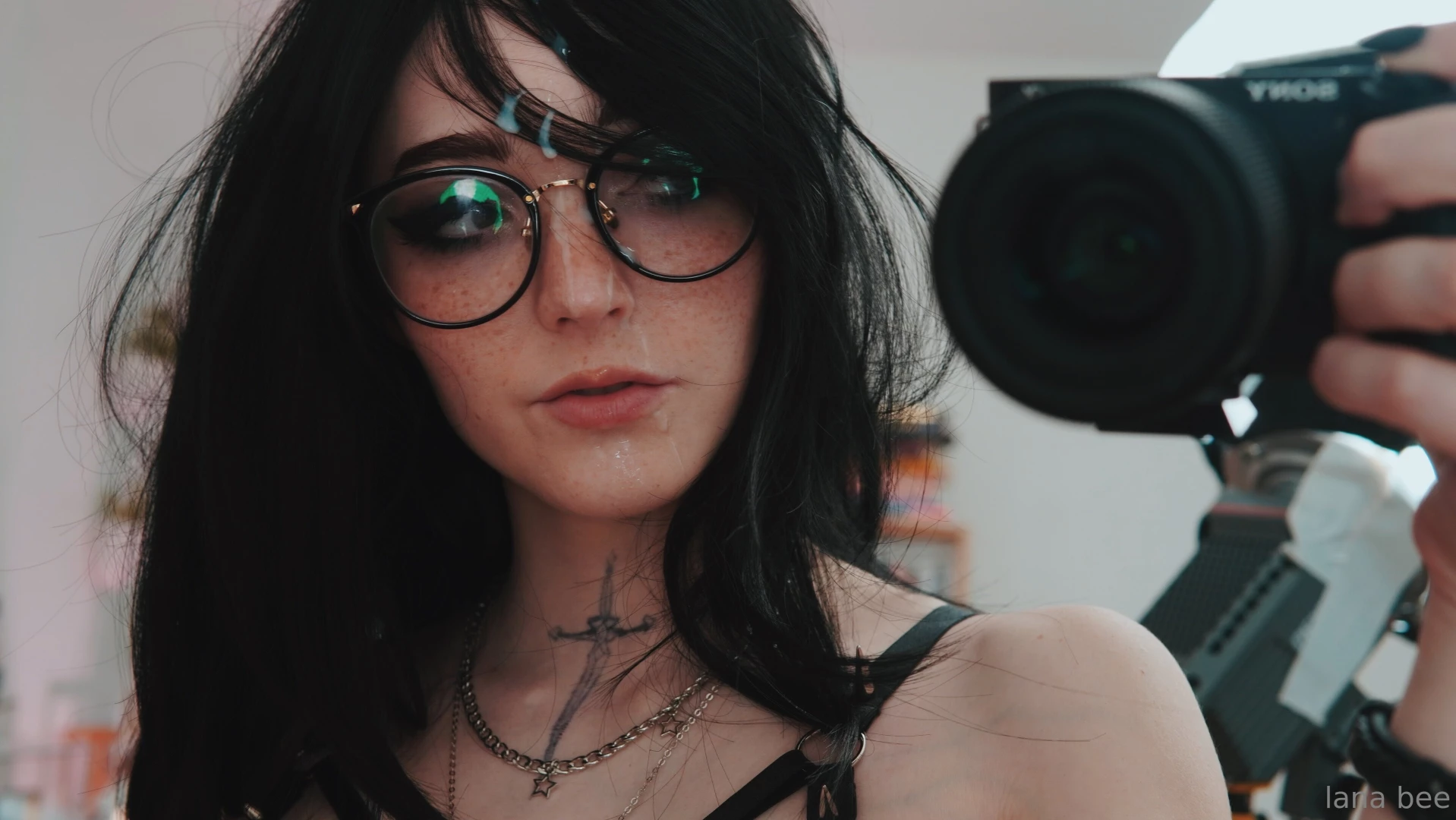 Smile for the cumshot selfie lol 