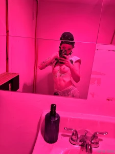 Sneaky titty pics on set lol
