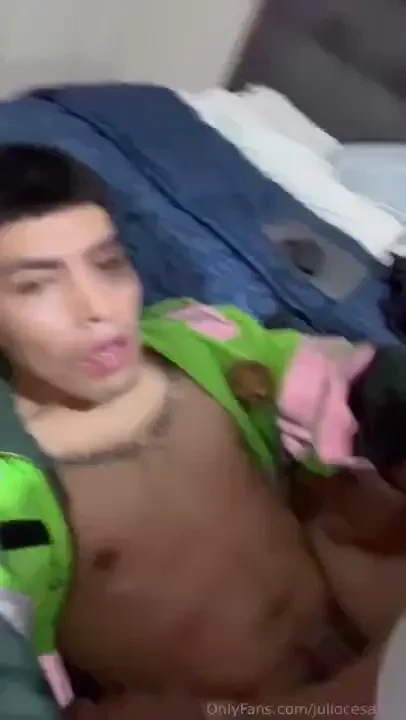 Ay que rico que el p-0-l-i-c-eee me rompa y me use como l quiera 