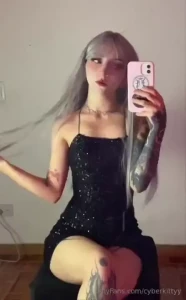 What do you think of this tight dress