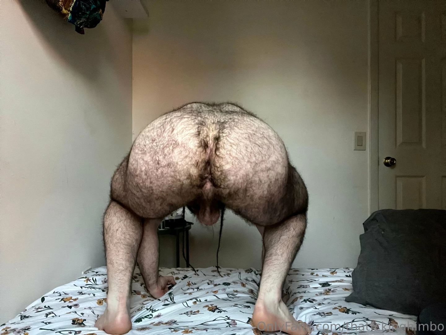 Just woke up and wish i had something to sit on happy hump day guys part 16 