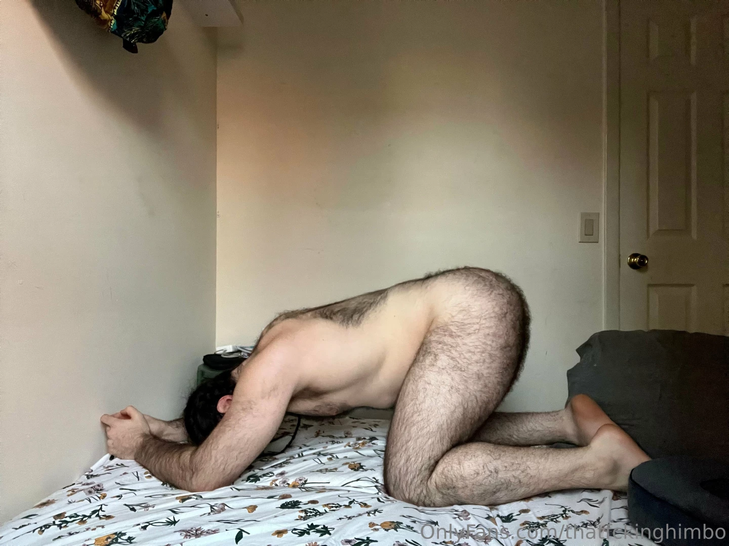 Just woke up and wish i had something to sit on happy hump day guys part 1 