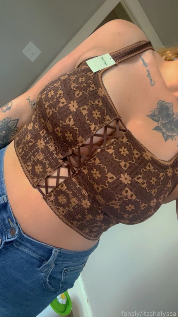 My new tops fyp pawg tattoo curvy bigboobs croptop part 1 