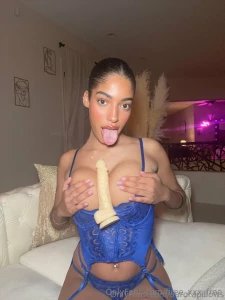 Hot mulatto aurorapillows with an wants to show you her flexibility part 135