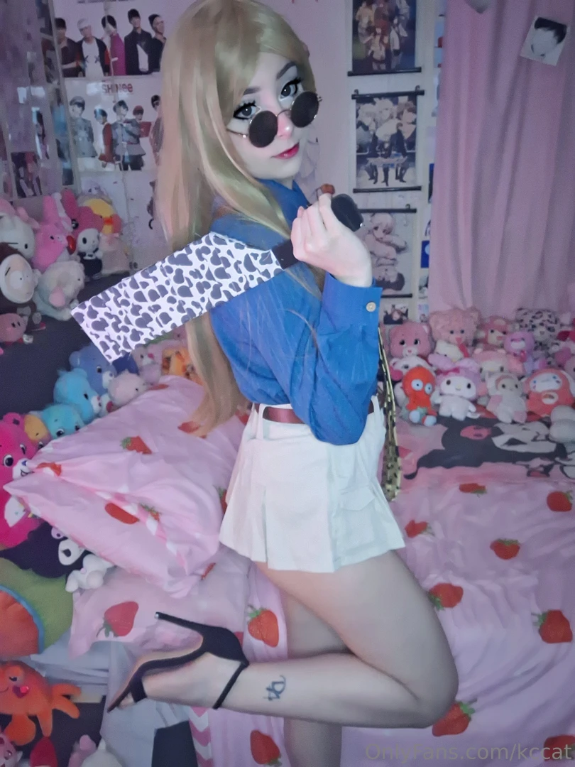 I sent out the new set i finally cosplayed a fem version of nanami part 1 