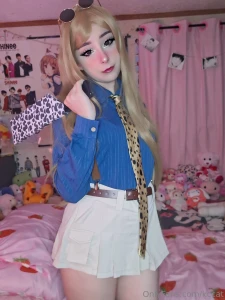 I sent out the new set i finally cosplayed a fem version of nanami