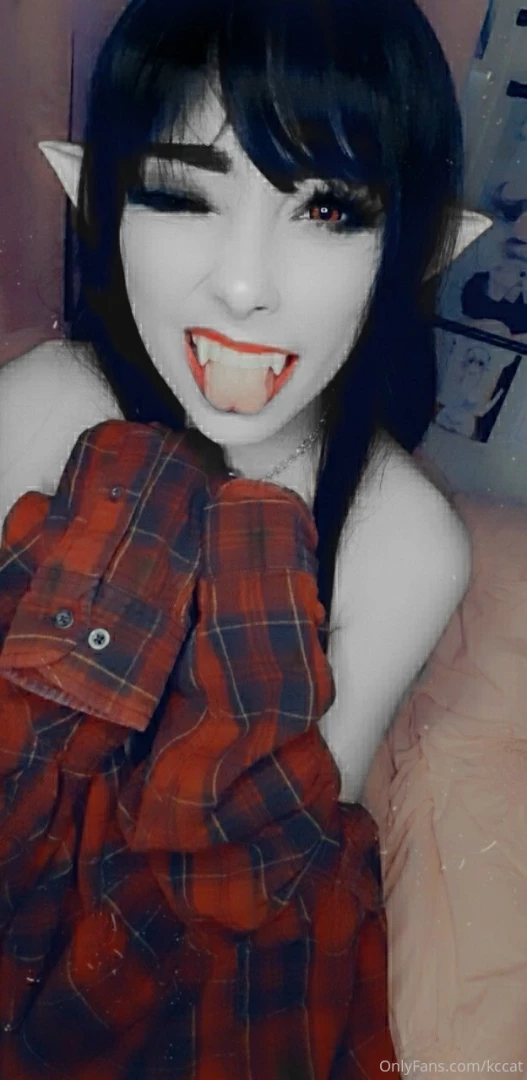 I finally cosplayed marceline from adventure time i hope you all like part 3 