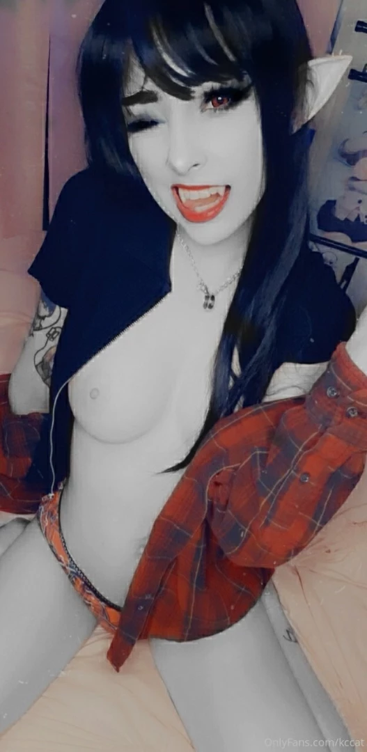 I finally cosplayed marceline from adventure time i hope you all like 