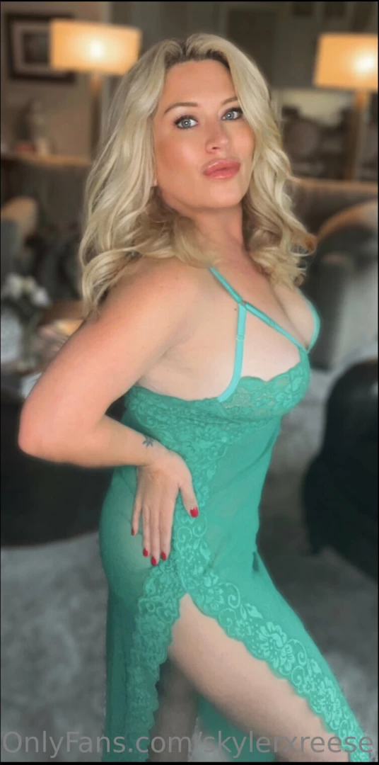 Baby where are we going tonight 