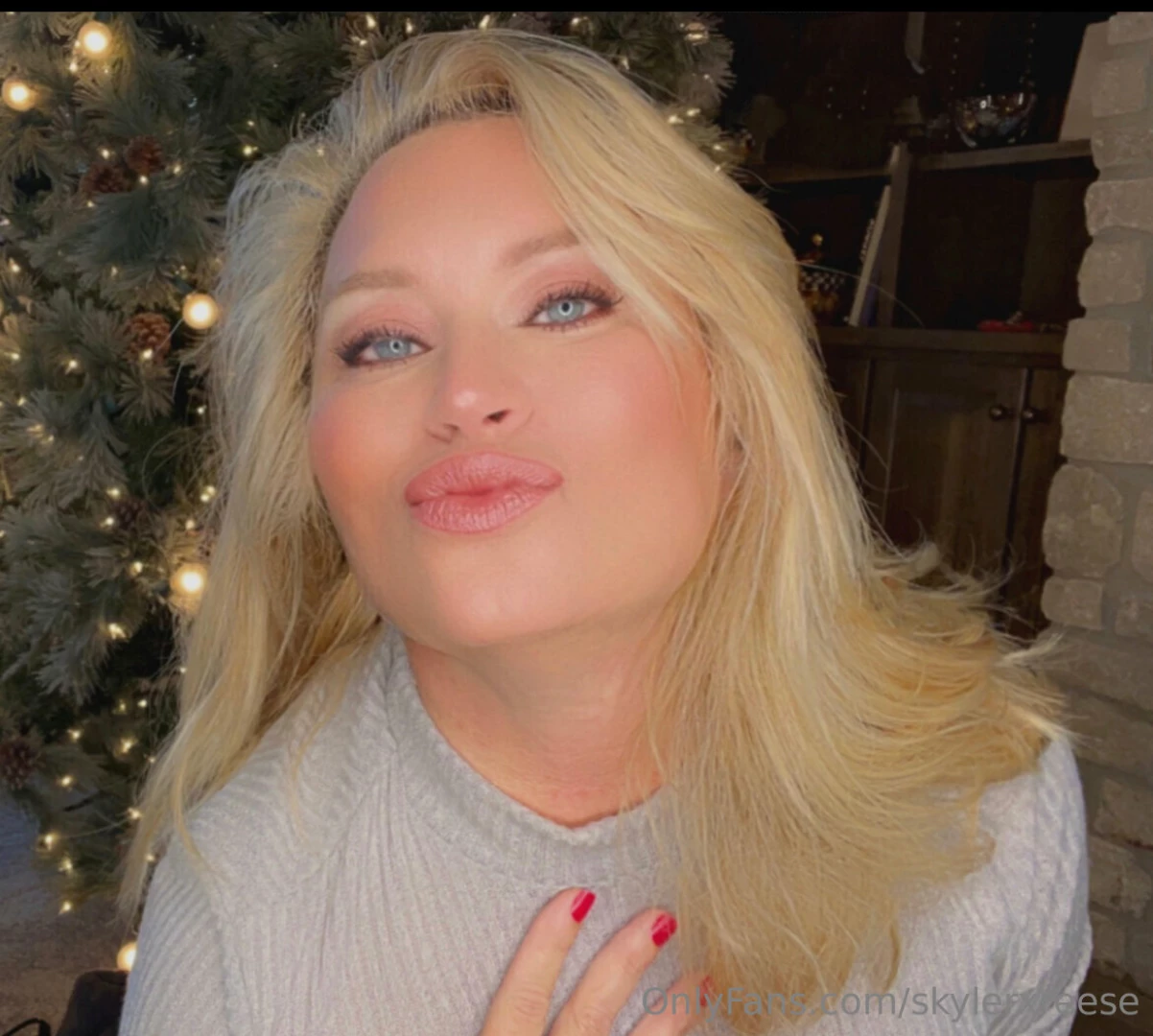 Dreaming of your kiss and other things 