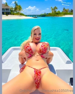 Perfect view pussy boobs sea maldives