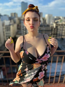 I like wearing dress with no panties on part 4