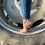 bellasfeetgun