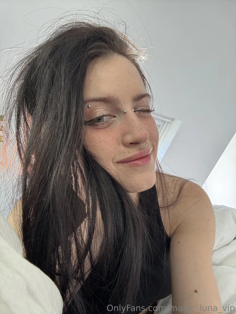 I want love and romance and what do you want p s which photo do you 