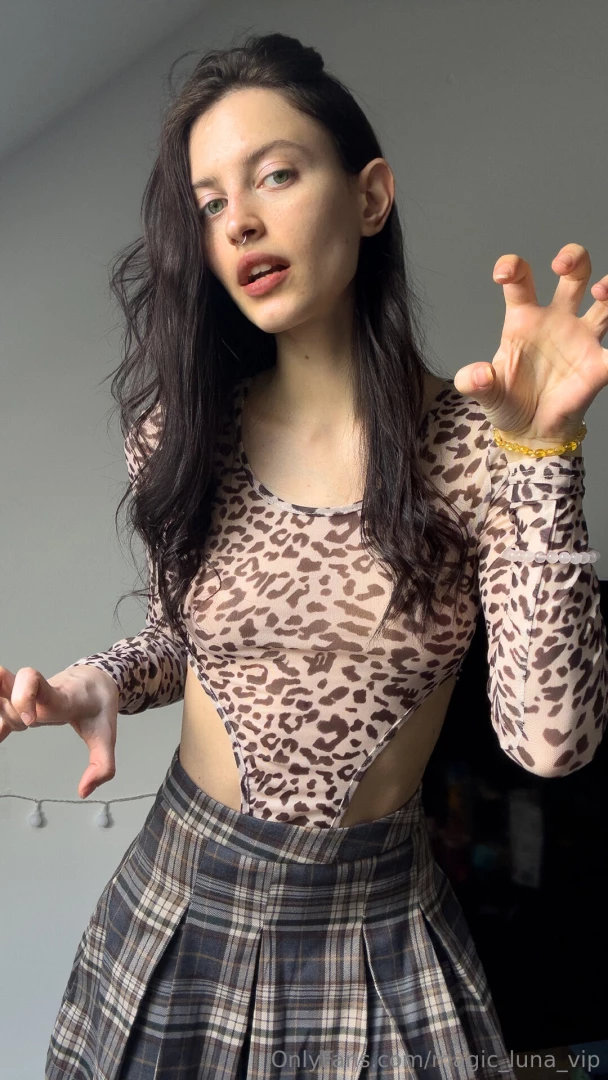 I m picking a cover again but i can t decide which pic looks the most part 1 