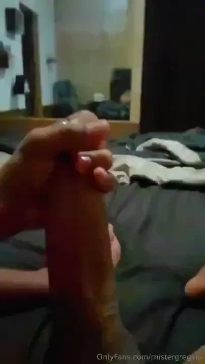 En slow motion jerking off until cumm pt em camera lenta batendo uma 