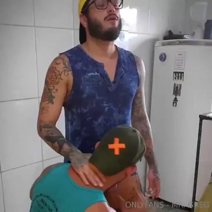 En he fucked me to hot was the best way to finish my carnival holiday 
