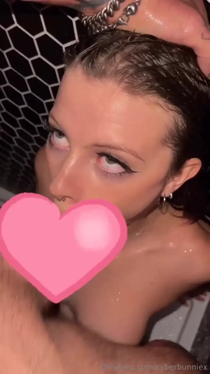 My cuck boyfriend was in the other room sleeping while i was getting 