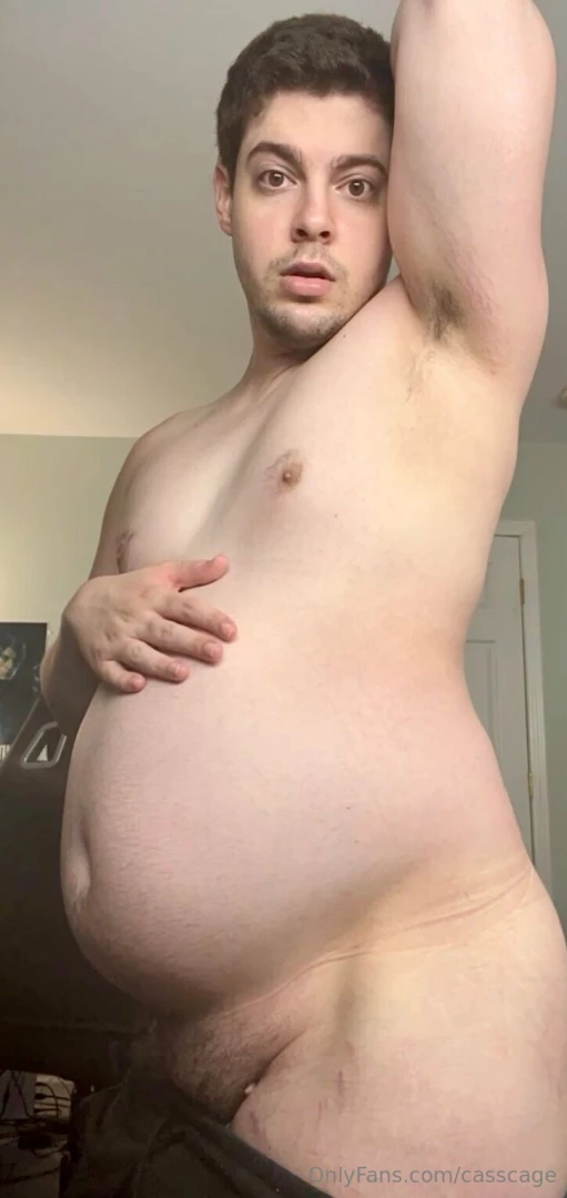 These shorts are too tight on me my hips need a larger size also happy 