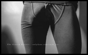 Keeping cock warm on cold winter days