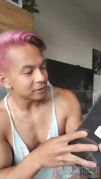 Unboxing and testing out the fire three generation the king of 