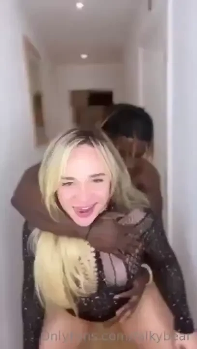 Clariceboaventura subscribe to my super hot friend s onlyfans ts part 1 